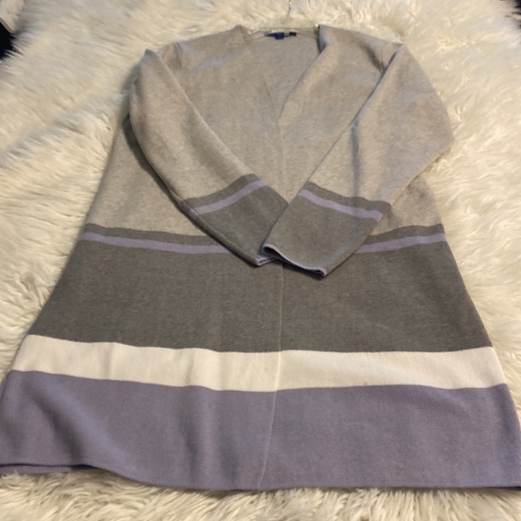 APT9 long sweater length 36” bust 42” excellent condition gray,lilac and white - Picture 7 of 12
